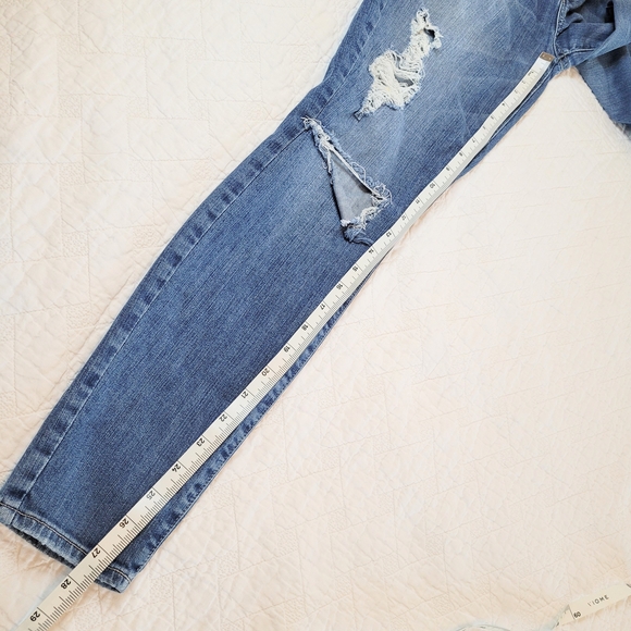 Paige- Distressed Medium Blue Wash Shaped Curvy Skinny Jeans Sz 30 - Picture 3 of 8